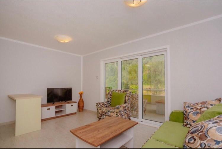 Vila V Lux Apartments Petrovac Exteriör bild