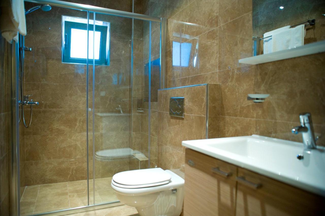 Vila V Lux Apartments Petrovac Exteriör bild