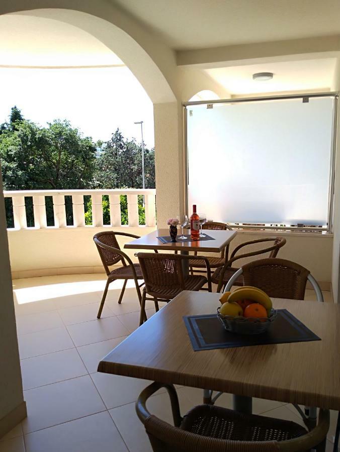 Vila V Lux Apartments Petrovac Exteriör bild